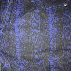 JustFab stretch skinny jeans